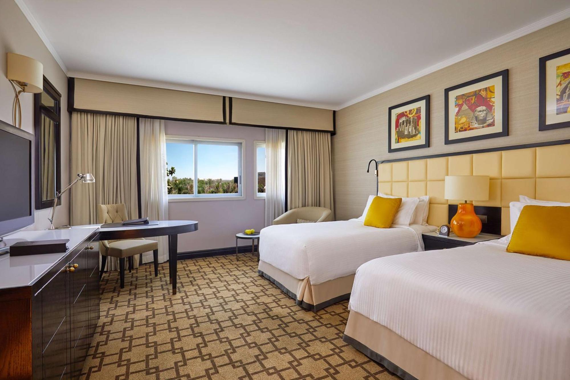 Hilton Cairo Heliopolis Hotel מראה חיצוני תמונה Deluxe Room