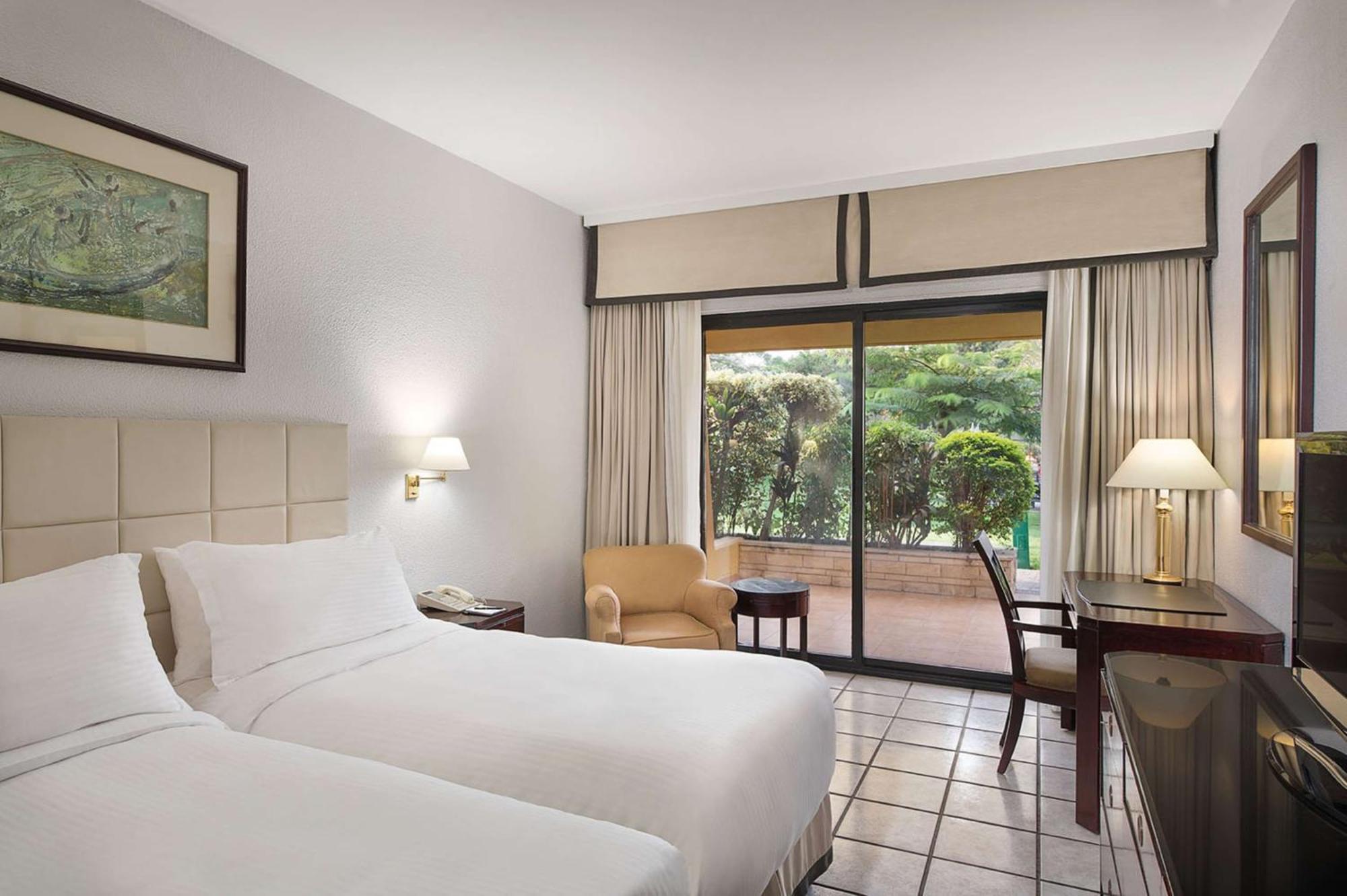 Hilton Cairo Heliopolis Hotel מראה חיצוני תמונה